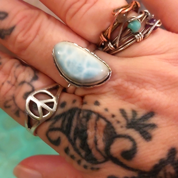 Beautiful Larimar Ring Size 9 - Picture 1 of 8